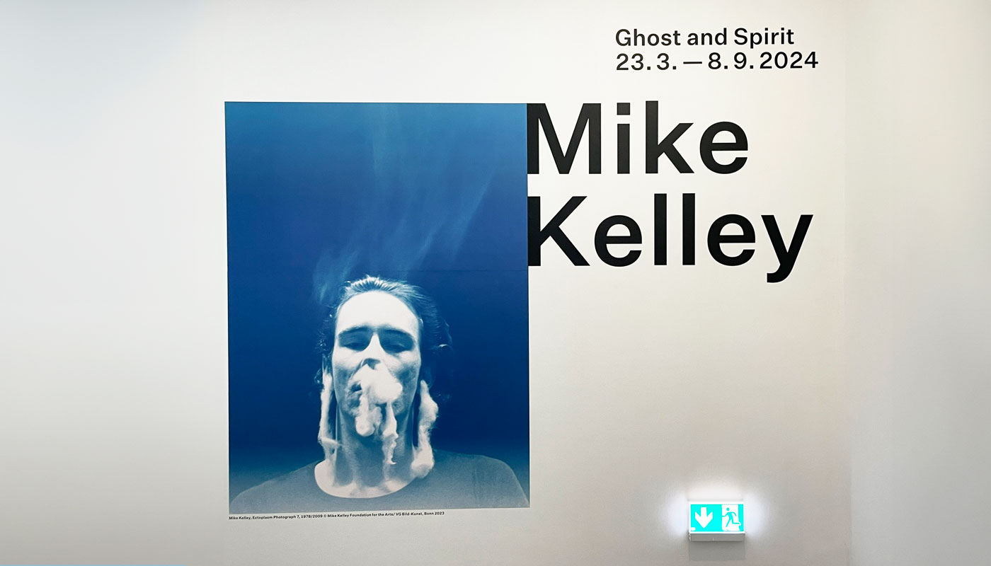 Mike Kelly, Ghost and Spirit. Ausstellung im K21, Düsseldorf