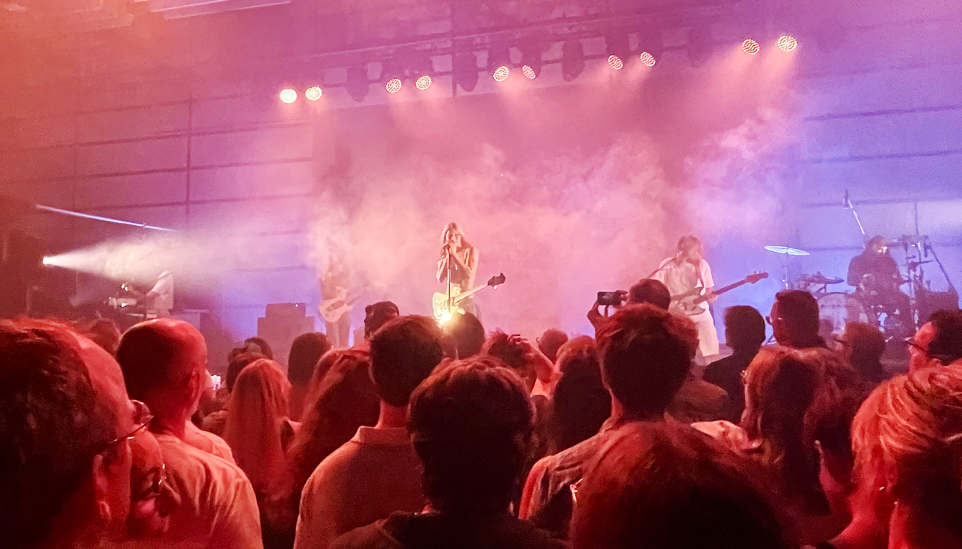 Wet Leg im Radschlägersaal