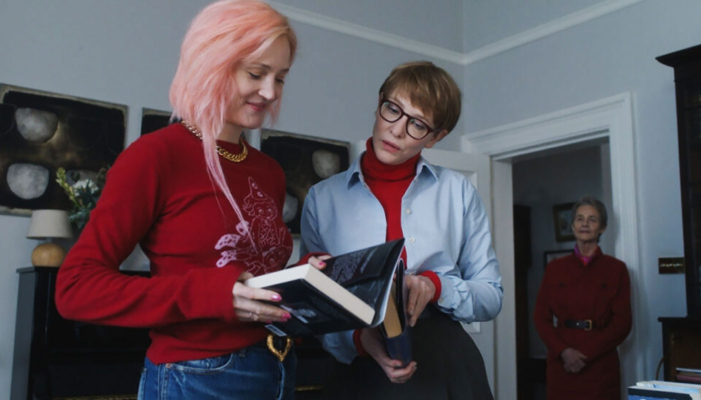 Die Mutter (Charlotte Rampling) und ihre beiden Töchtern (Cate Blanchett, Vicky Krieps) ©Weltkino Filmverleih